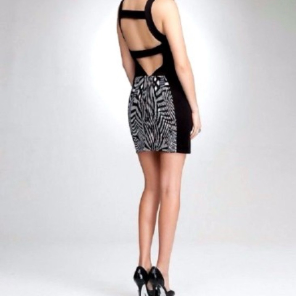 bebe Black & White Backless Embellished Bodycon Sexy Cocktail Party Dress M NEW